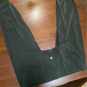 Lululemon Align Joggers Olive green, size 6 Smoke free home - full length